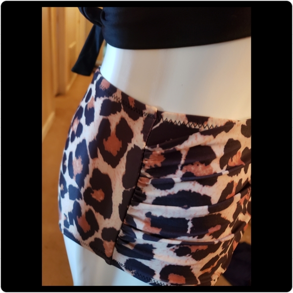 πEnd of the Season Swimsuit SALE ππ©± - Picture 4 of 8